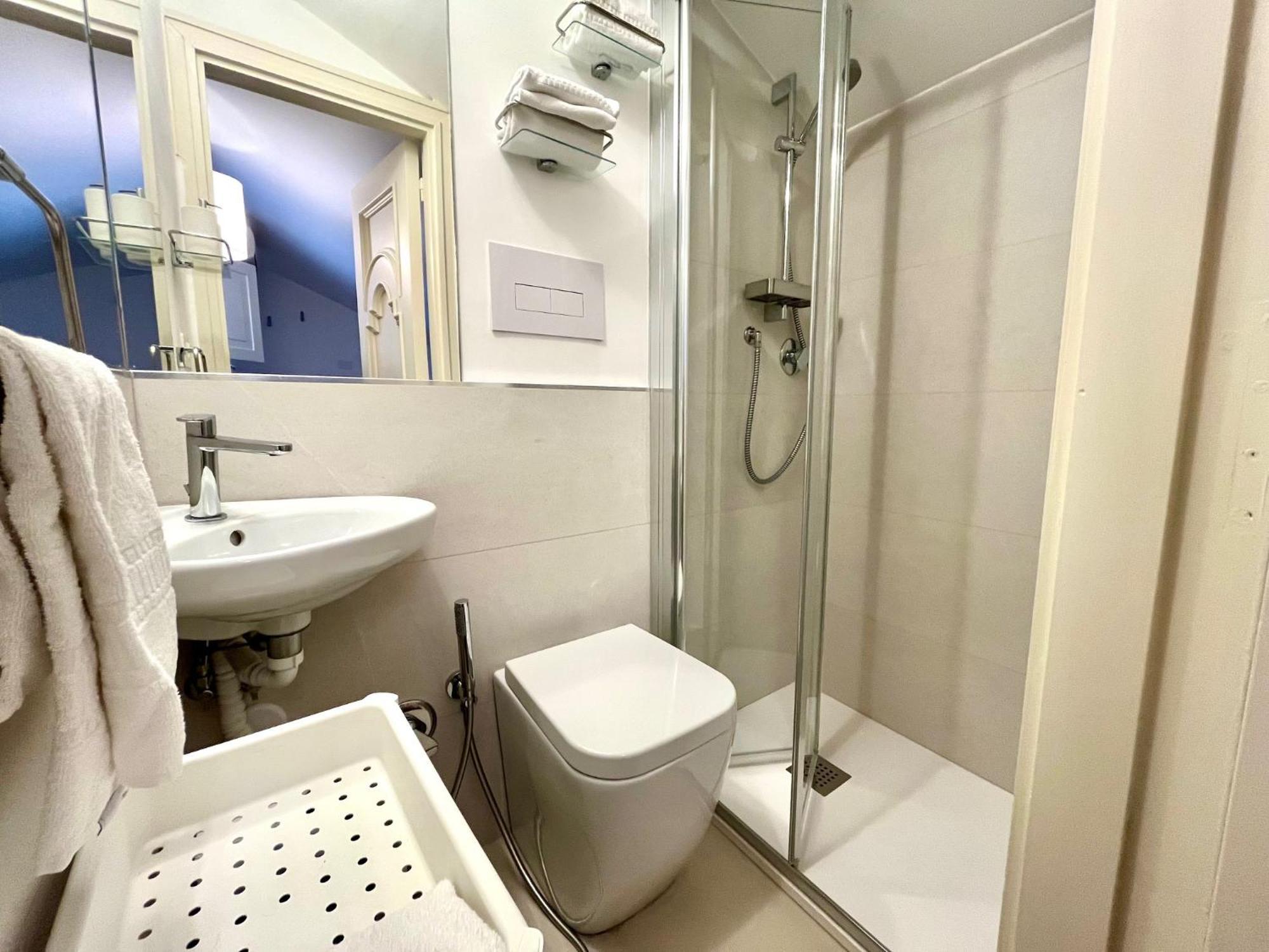 Bella Domus Suites Salerno Exterior foto